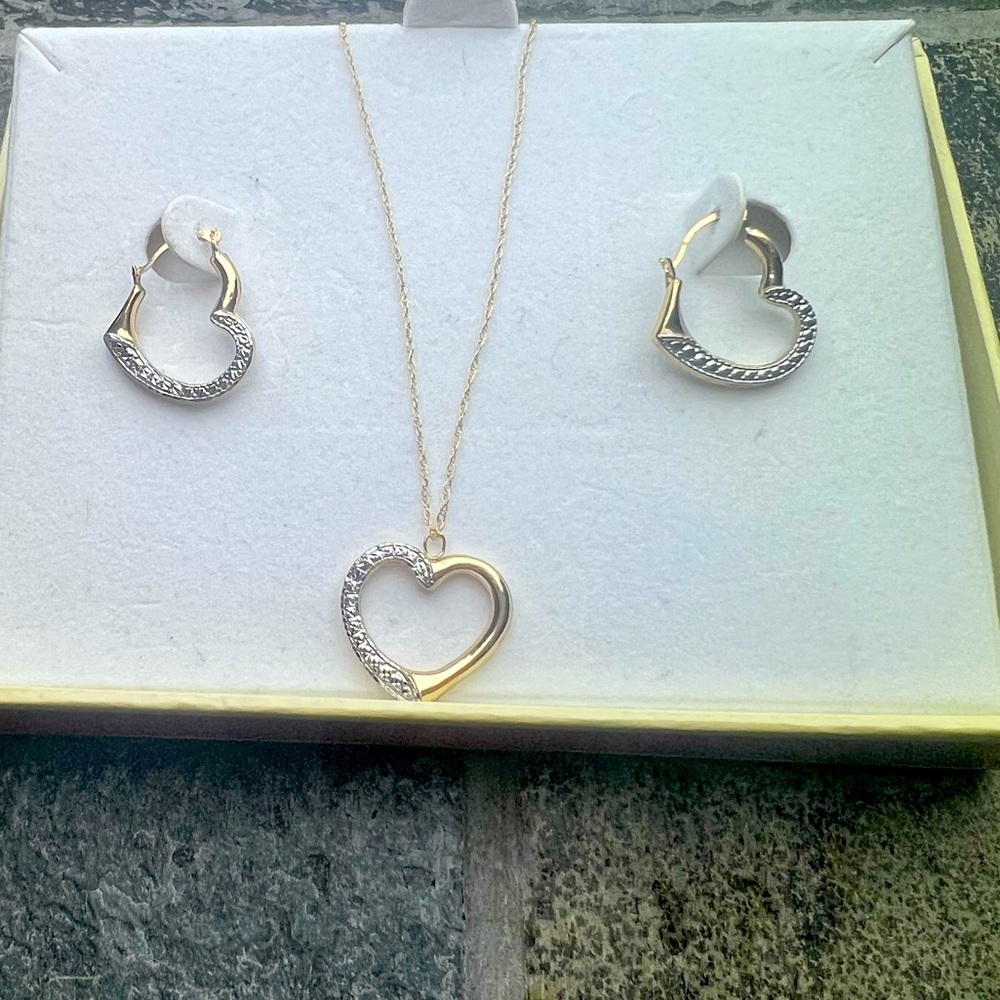 10k Gold Heart shaped Necklace & Earring Set